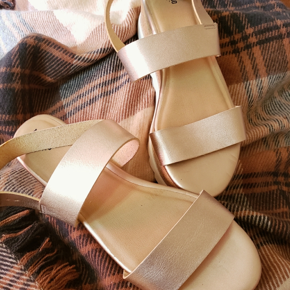 Metallic Paltform Sandals